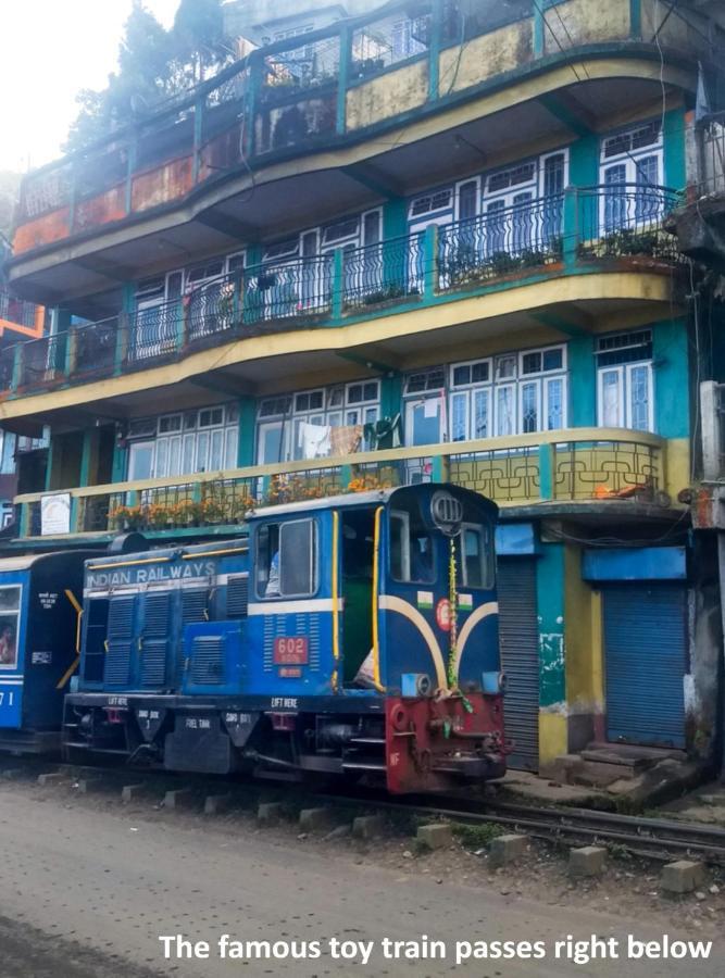 West Point Backpackers Hostel 다르질링 외부 사진